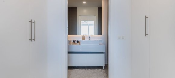 3 bedrooms House in Estepona, Spain No. 147436 8