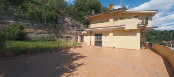 Villa de 5 divisões em Formello, Italy N.º 8035 62