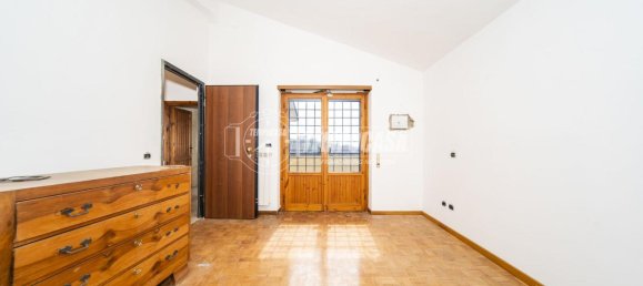 Villa de 5 divisões em Formello, Italy N.º 8035 36