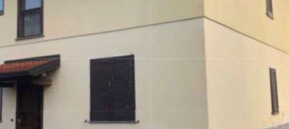 2 rooms Apartment in Oggiona con Santo Stefano, Italy No. 71104 4