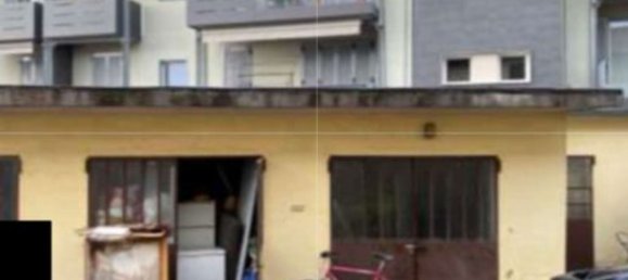 2 rooms Apartment in Oggiona con Santo Stefano, Italy No. 71104 15