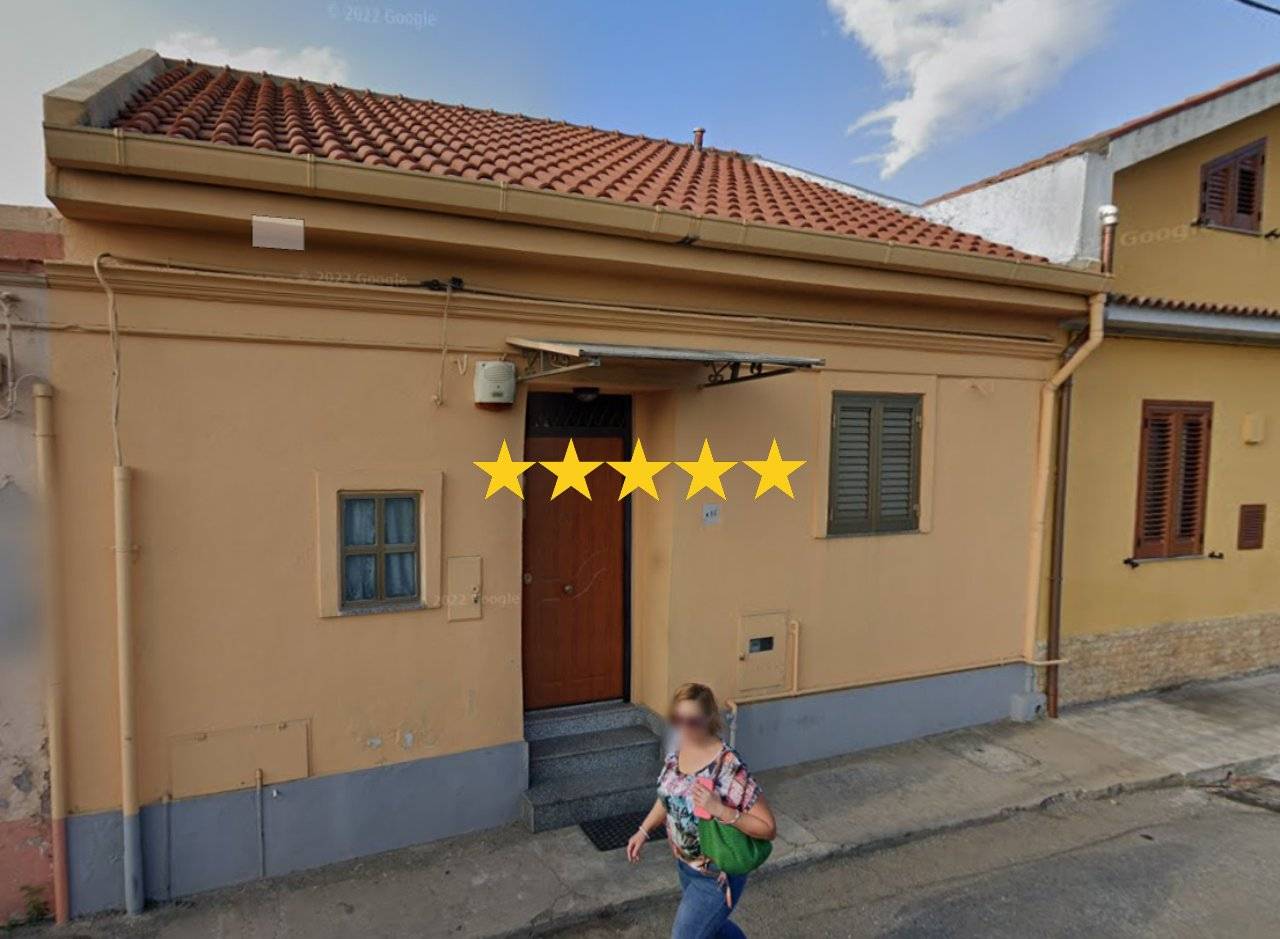 3 bedrooms Apartment in Messina, Italy No. 47885