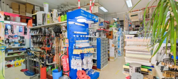 Propriété commerciale à Cascais, Portugal 180m² No. 89941 9