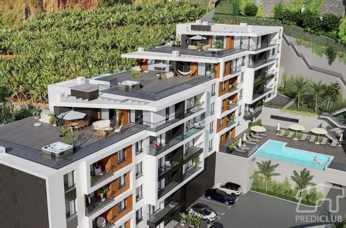 Apartamento de 2 dormitorios en Funchal, Portugal No. 780