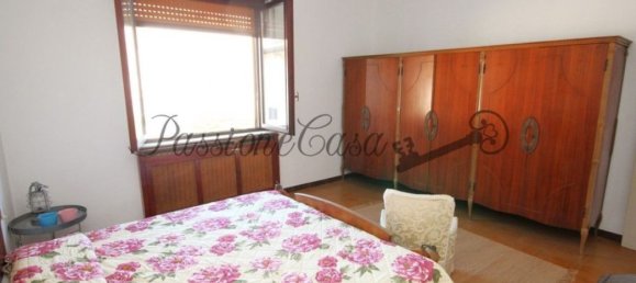 3 bedrooms Villa in Vigevano, Italy No. 329662 14