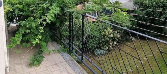 3 bedrooms Villa in Vigevano, Italy No. 329662 4