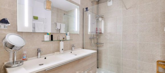 2 Schlafzimmer Doppelhaus in Garches, France, Nr. 141282 11