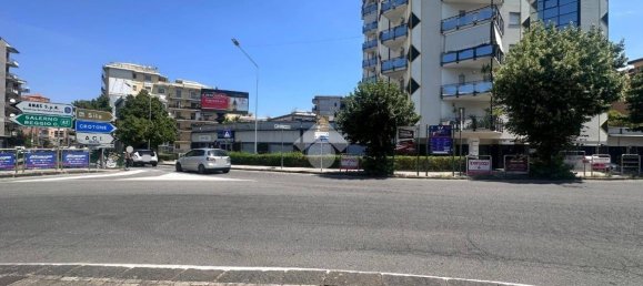 74m² Office in Cosenza, Italy No. 342983 16