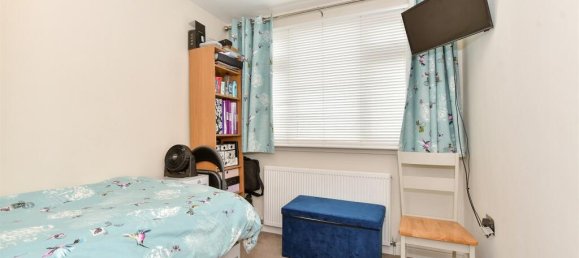 3 bedrooms House in Essex, United Kingdom No. 4061 9