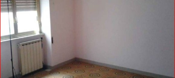 4غرفة شقة في Fondi, Italy رقم 202766 4