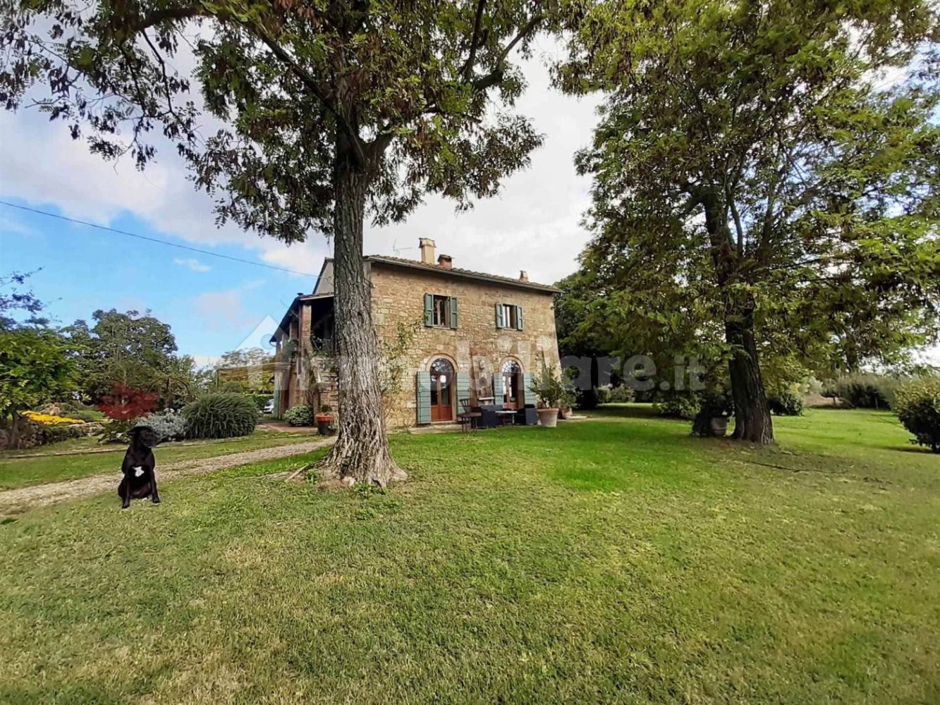 5 bedrooms House in Sarteano, Italy No. 223114