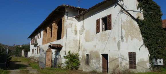 4 bedrooms House in Moncalvo, Italy No. 279721 18