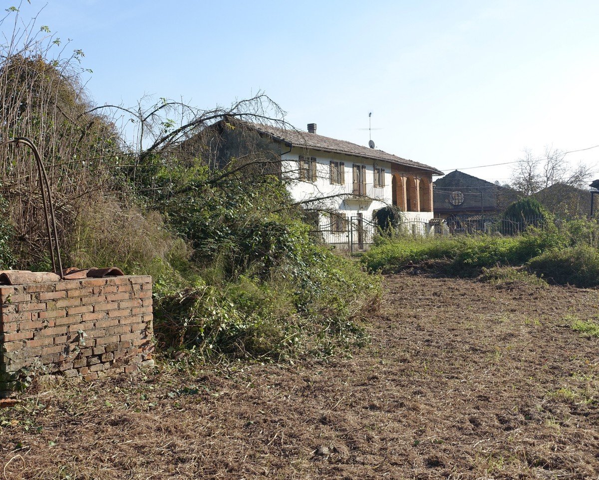 4 bedrooms House in Moncalvo, Italy No. 279721