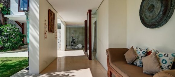 5 bedrooms Villa in Seminyak, Indonesia No. 3589 16