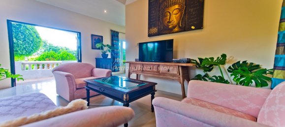 Casa de 8 dormitorios en Sattahip, Thailand No. 10519 6