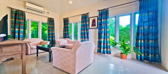 Casa de 8 dormitorios en Sattahip, Thailand No. 10519 5