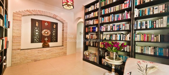 Casa de 8 dormitorios en Sattahip, Thailand No. 10519 11