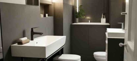 4 rooms Apartment in Florence, Italy No. 110133 12