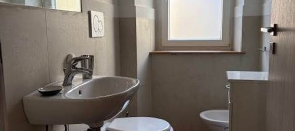 4 rooms Apartment in Florence, Italy No. 110133 10