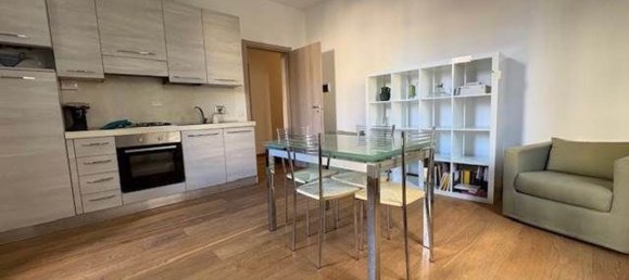 4 rooms Apartment in Florence, Italy No. 110133 9