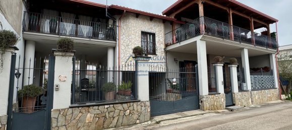 7 rooms Apartment in Parete, Italy No. 108860 6