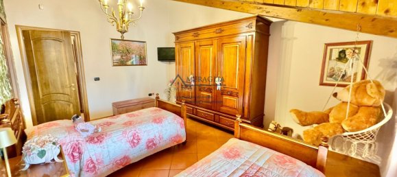 7 rooms Apartment in Parete, Italy No. 108860 47