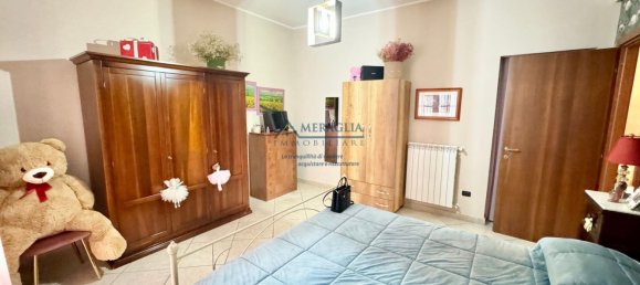 7 rooms Apartment in Parete, Italy No. 108860 5