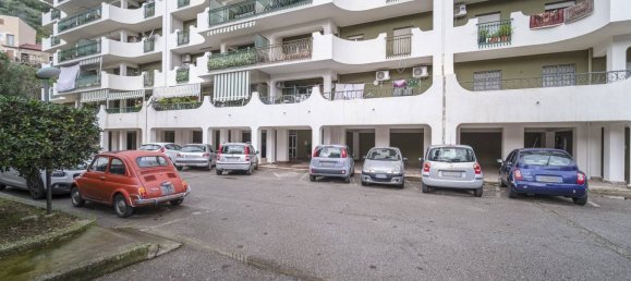 3 bedrooms Apartment in Messina, Italy No. 38433 2