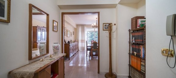 3 bedrooms Apartment in Messina, Italy No. 38433 24