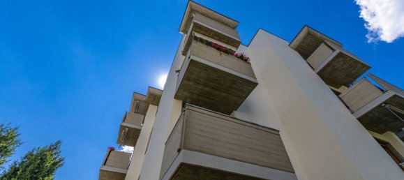 Квартира с 2 спальнями в Бергамо, Италия № 271571 18