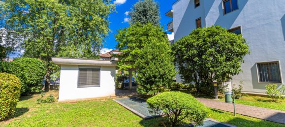 Квартира с 2 спальнями в Бергамо, Италия № 271571 22