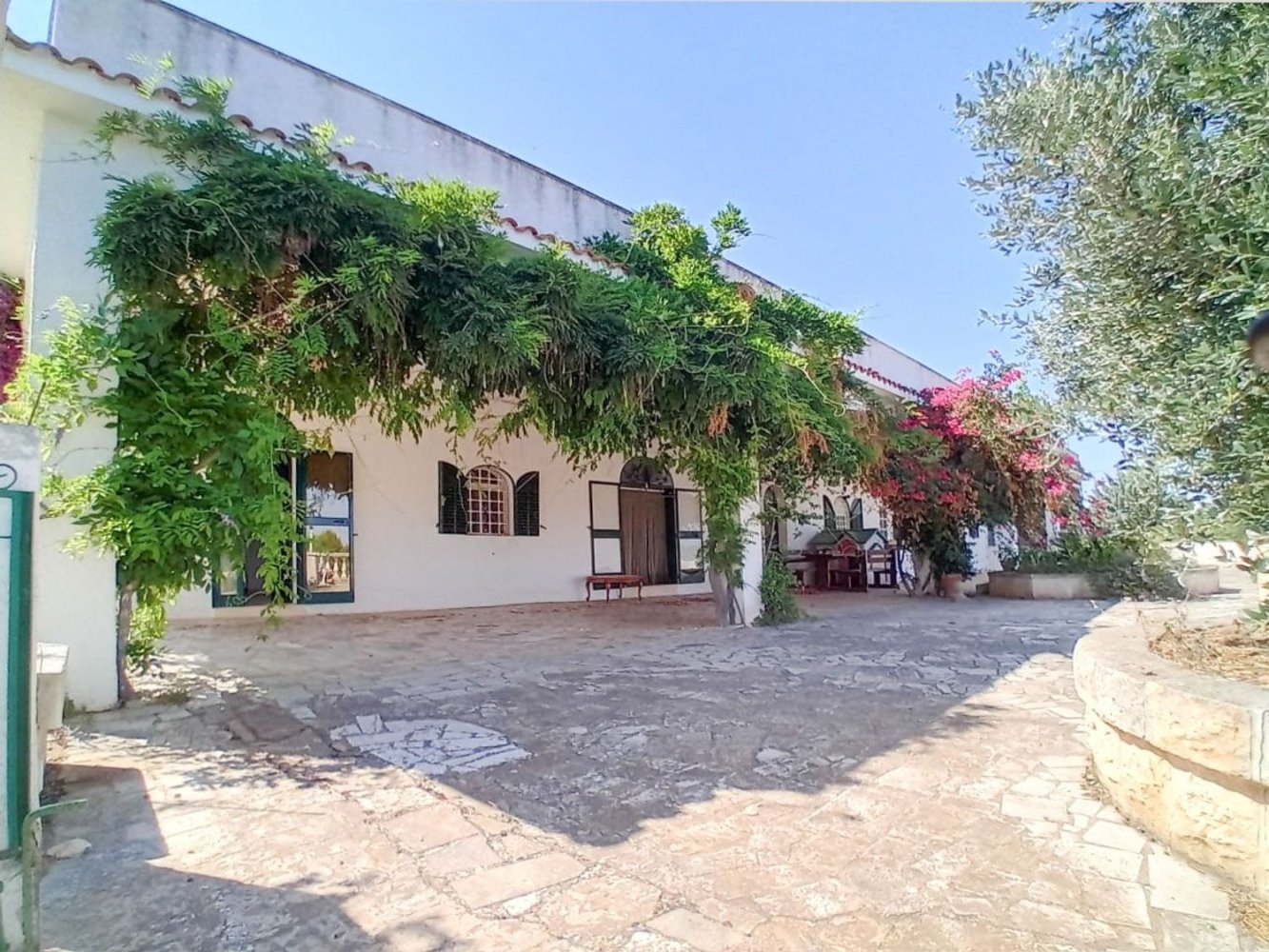 7 rooms Villa in Ostuni, Italy No. 298727