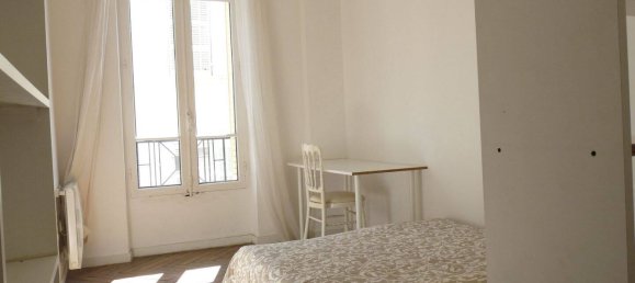 Квартира с 3 спальнями в Марсель, Франция № 332663 4