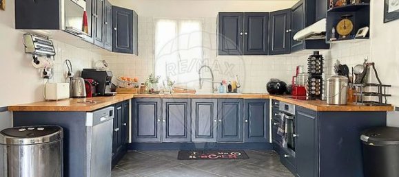 5 bedrooms House in Senlis, France No. 309679 3