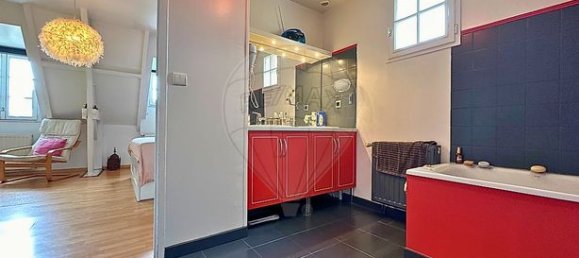 5 bedrooms House in Senlis, France No. 309679 11