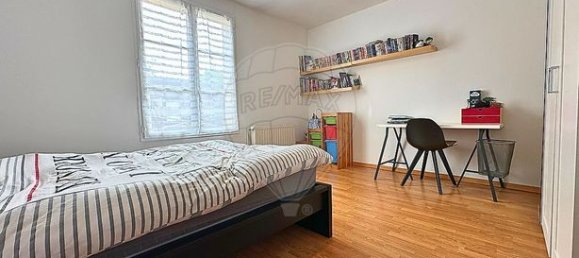 5 bedrooms House in Senlis, France No. 309679 14