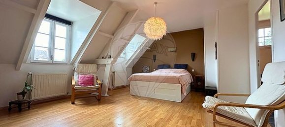5 bedrooms House in Senlis, France No. 309679 10