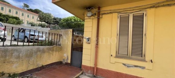 3 Schlafzimmer Wohnung in Messina, Italy, Nr. 343686 9