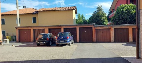Гараж 10м² в Мерате, Италия № 175989 2