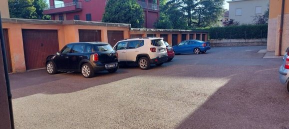 Гараж 10м² в Мерате, Италия № 175989 3