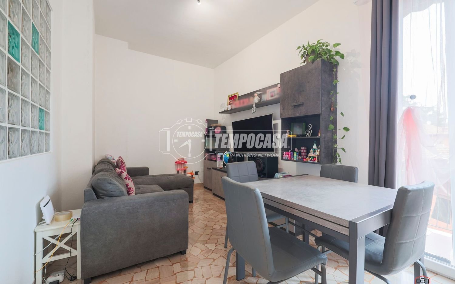 Apartamento de 4 dormitorios en Bologna, Italy No. 311605