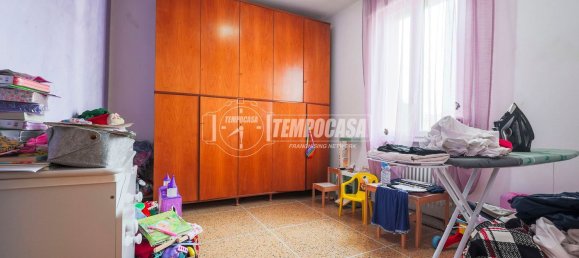 Apartamento de 4 dormitorios en Bologna, Italy No. 311605 13