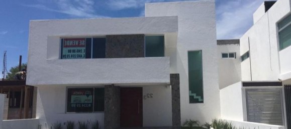 Casa de 3 dormitorios en Querétaro, Mexico No. 174415 2