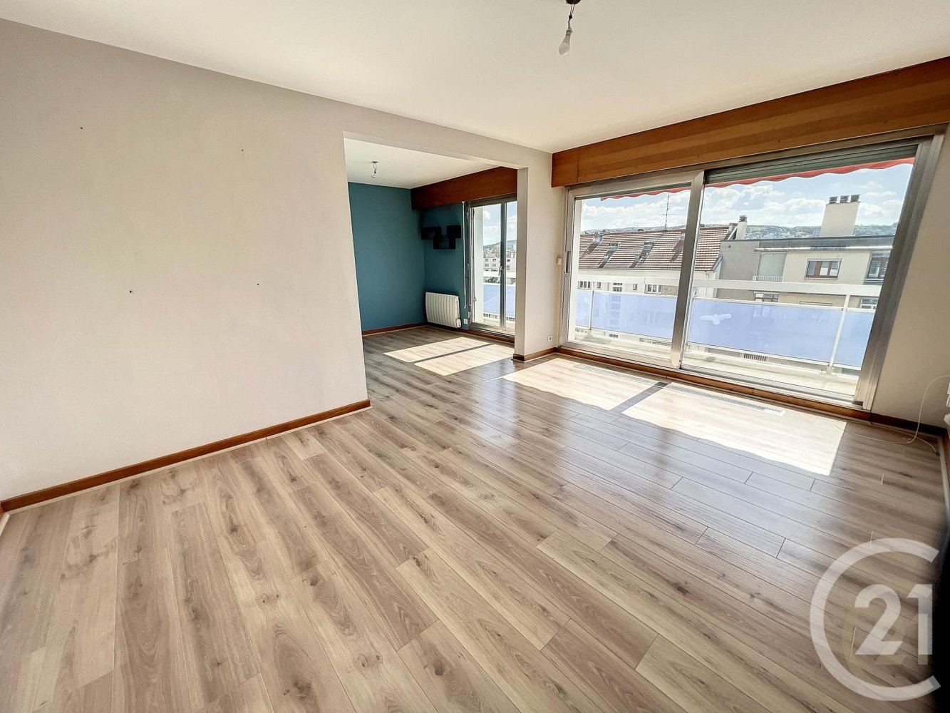 Apartamento de 3 dormitorios en Nancy, France No. 100067