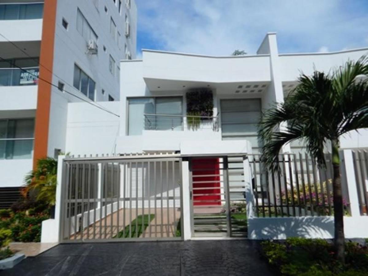 4 bedrooms House in Atlantico, Colombia No. 2207