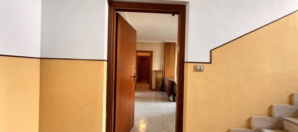 3 bedrooms Apartment in Capodimonte, Italy No. 64099 10