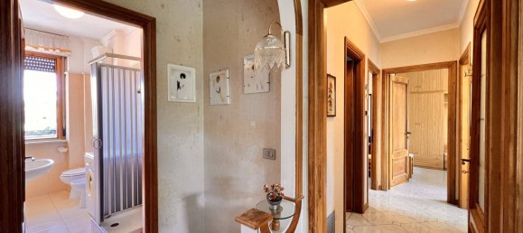 3 bedrooms Apartment in Capodimonte, Italy No. 64099 17