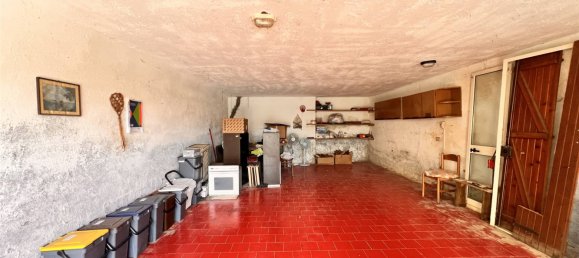 3 bedrooms Apartment in Capodimonte, Italy No. 64099 30