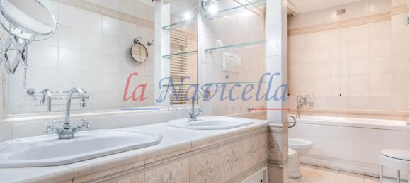 4 rooms Apartment in Rome, Italy No. 124107 21