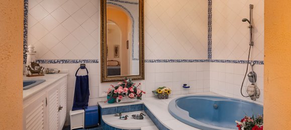 970m² Commercial property in Malaga, Spain No. 152976 36